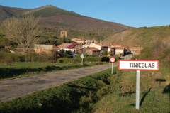 Imagen de TINIEBLAS DE LA SIERRA